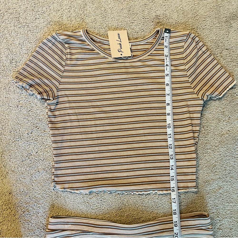 Endless Blu. Skirt and Cropped Top Set, Size L - Picture 9 of 9